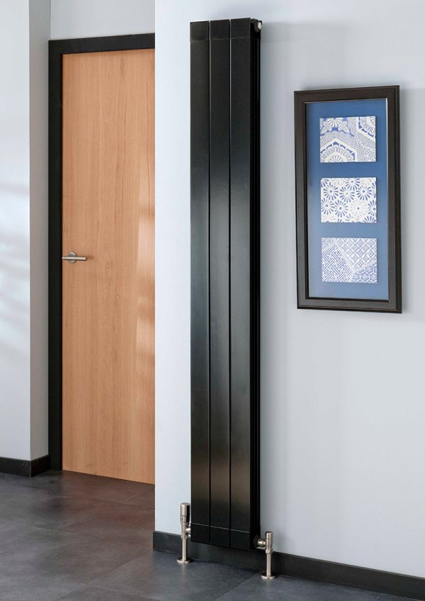 Радіатор опалення вертикальний Global Oscar 1600